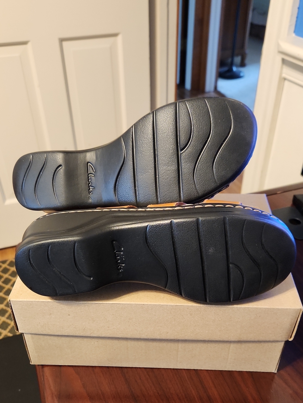 NEW Clarks Collection Lexie Qwin Cognac Leather Open-Toe Sandals Adjustable - Picture 5 of 12